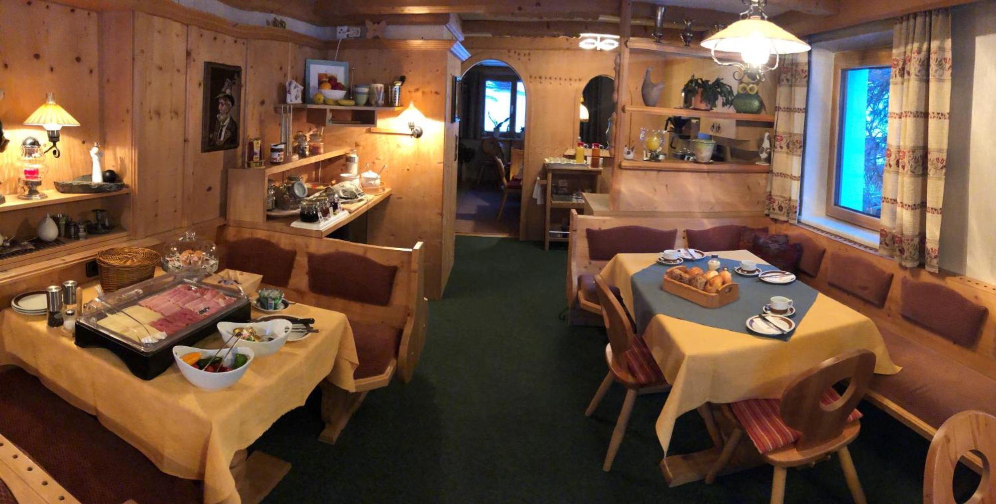 Nonas B&B Galtür エクステリア 写真