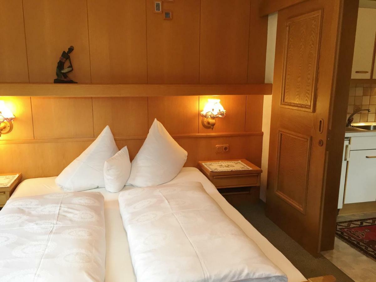 Nonas B&B Galtür エクステリア 写真