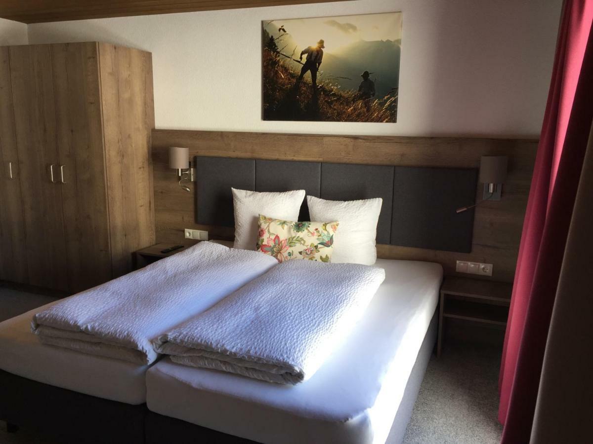 Nonas B&B Galtür エクステリア 写真